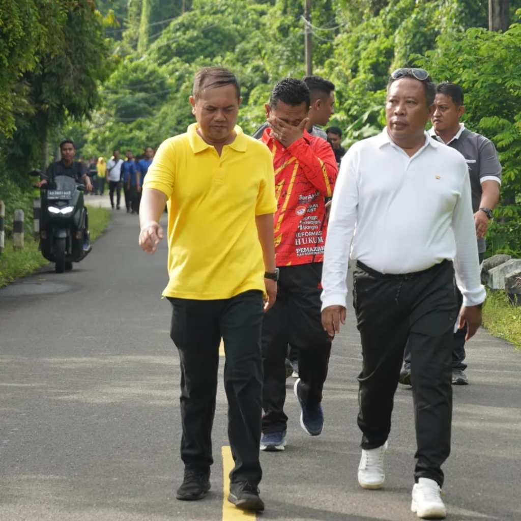 Jalan Sehat di Lingkungan Nusakambangan, Kalapas Pasir Putih Meriahkan Hari Bhakti Pemasyarakatan&nbsp;ke-60