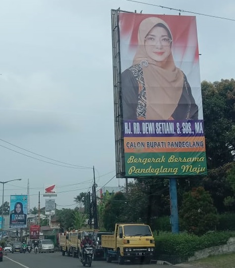 Slogan Dewi di Pilkada 2024, Bergerak Bersama Pandeglang&nbsp;Maju