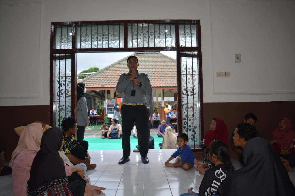 Pendekatan Humanis, Rutan Bangil Berikan Pengarahan Kepada Pengunjung Terkait&nbsp;Pengamanan