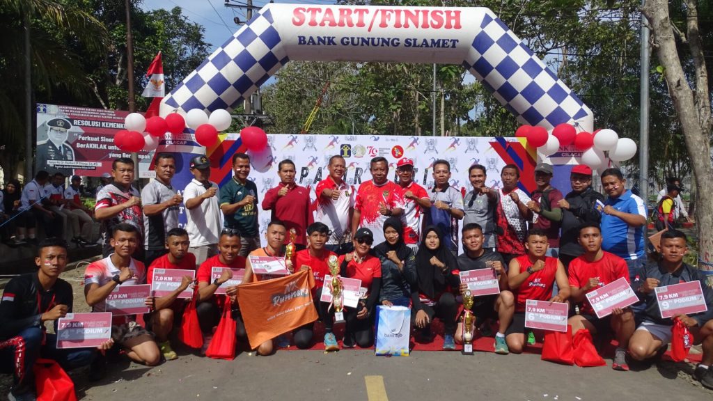 160 Pelari dari UPT se Nusakambangan-Cilacap Ramaikan Event Pasir Putih Fun Run, Peringati HUT RI dan Hari&nbsp;Pengayoman