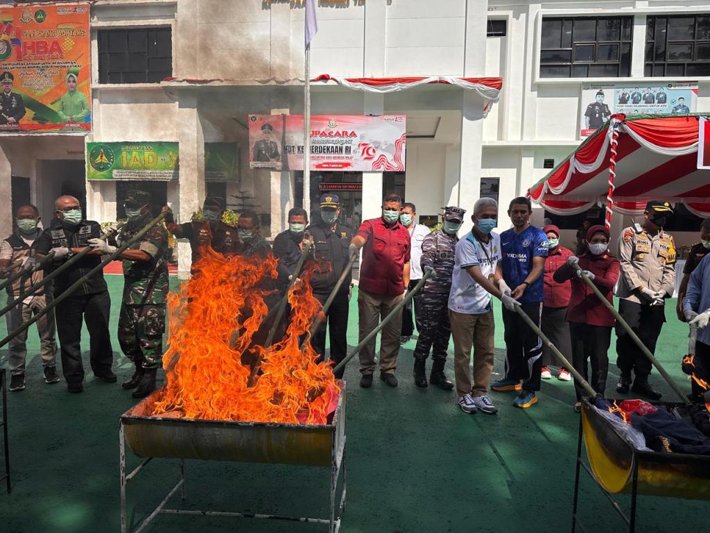 Kemenkumham Malut Hadiri Pemusnahan Barang Bukti Tindak Kriminal di Kejaksaan Negeri&nbsp;Ternate